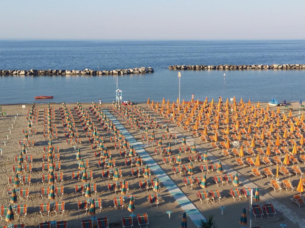 Hotel Villa Sole Resort Bellaria-Igea Marina Exterior photo