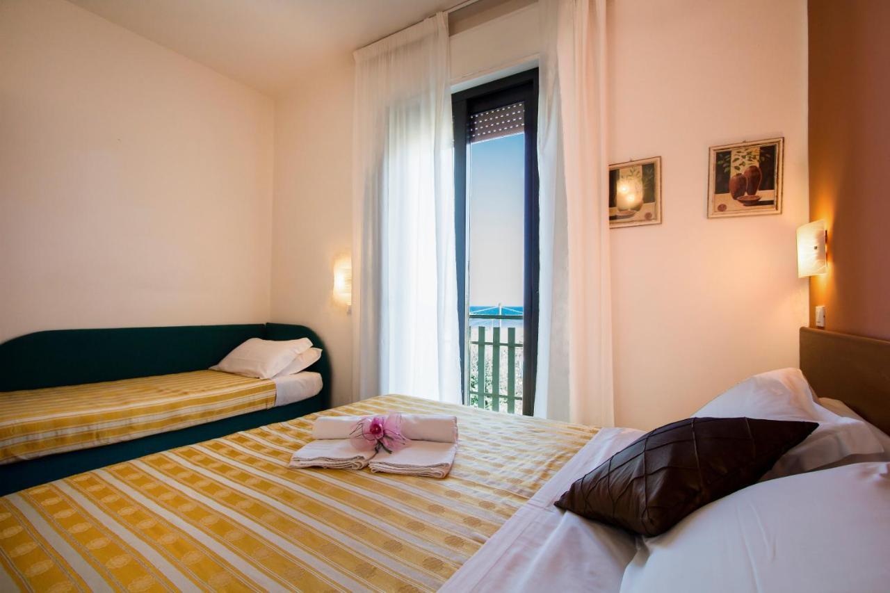 Hotel Villa Sole Resort Bellaria-Igea Marina Exterior photo